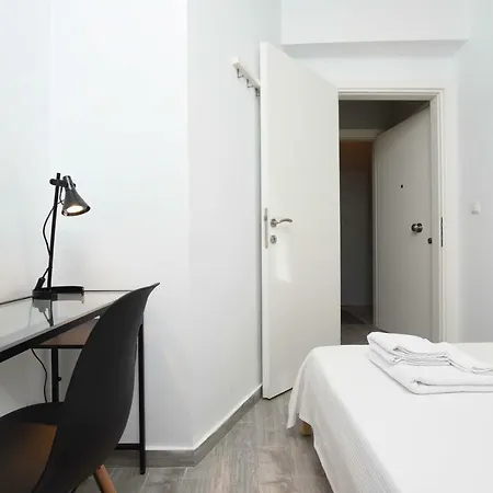 Central Downtown One Bedroom Apartament Saloniki