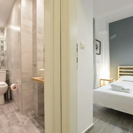 Central Downtown One Bedroom Appartamento