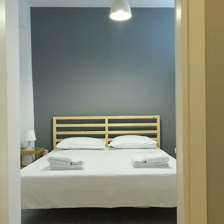 Central Downtown One Bedroom Apartament