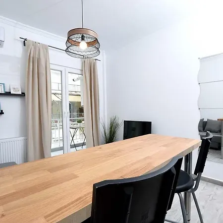 Central Downtown One Bedroom